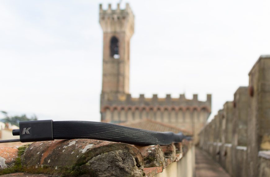 Anakonda flexibilis hangszóró